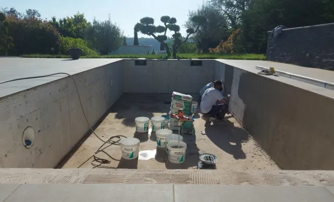 Réparation de piscine en béton, Vienne, Faria Multi Services